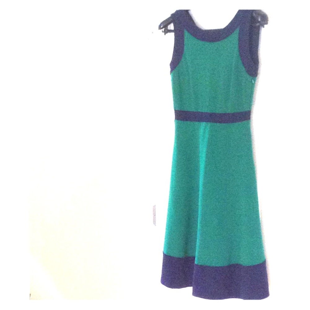 Lands End Sleeveless Dress with Pockets
